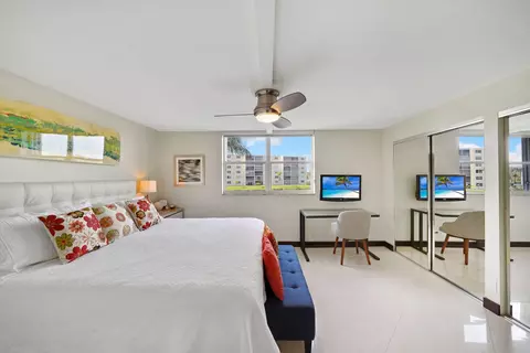 Bedroom - 311 SE 3rd St SE #207, Dania Beach, FL 33004 photo 1 of 7