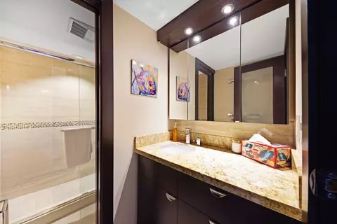 Bath - 311 SE 3rd St SE #207, Dania Beach, FL 33004 photo 4 of 4