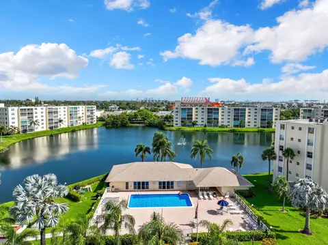 View/Area - 311 SE 3rd St SE #207, Dania Beach, FL 33004 photo 8 of 11