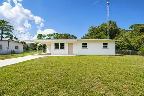 5502 San Diego Ave, Fort Pierce, FL 34946