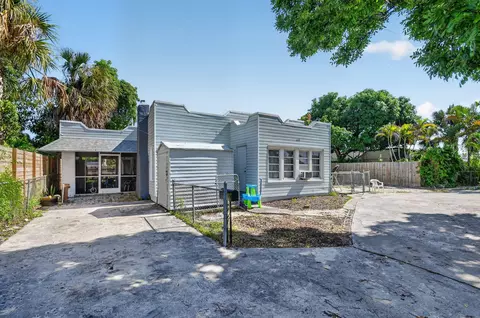 633 Franklin Rd, West Palm Beach, FL 33405