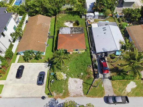 245 NE 11th St, Delray Beach, FL 33483