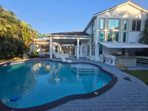 11910 Osprey Point Cir, Wellington, FL 33449