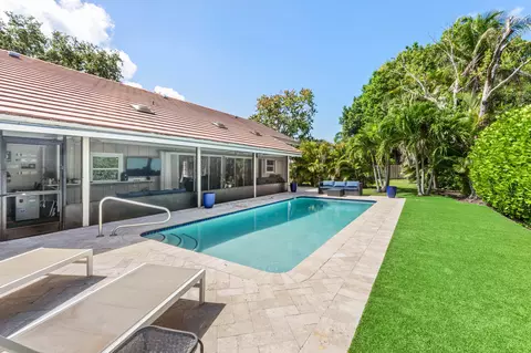 Exterior - 123 Coco Ln, Jupiter, FL 33458 photo 4 of 10