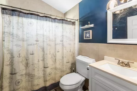 Bath - 123 Coco Ln, Jupiter, FL 33458 photo 4 of 4