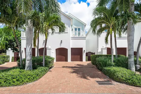5 Adams Rd, Ocean Ridge, FL 33435
