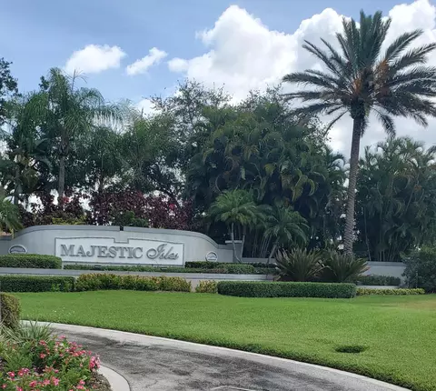 10724 Royal Caribbean Cir, Boynton Beach, FL 33437