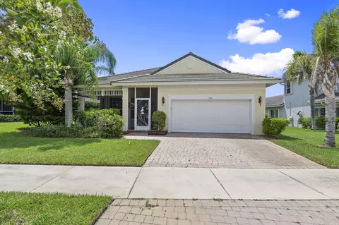 163 NW Pleasant Grove Way, Port Saint Lucie, FL 34986