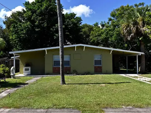 2021 Hills Ct, Fort Pierce, FL 34950