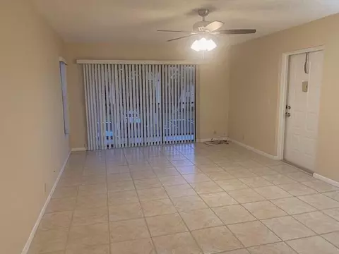801 Sky Pine Way #D2, Greenacres, FL 33415