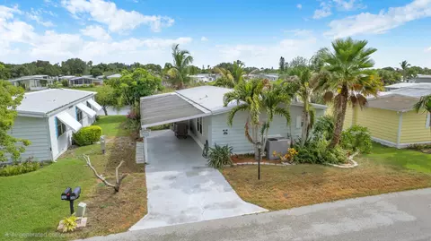 360 NE Jade Cir, Jensen Beach, FL 34957