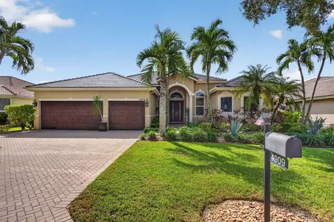 4909 NW 112th Dr, Coral Springs, FL 33076