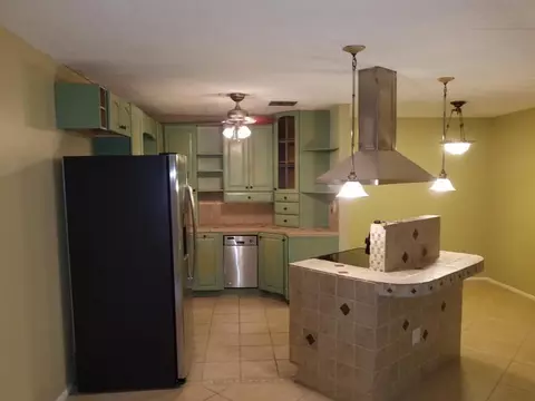 5725 Fernley Dr E #7, West Palm Beach, FL 33415