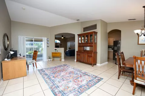 1042 SW Dartmouth Ave, Port Saint Lucie, FL 34953