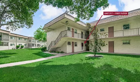 752 Lori Dr #217, Palm Springs, FL 33461