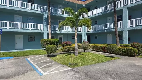 606 SW Natura Blvd #208, Deerfield Beach, FL 33441