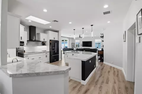 398 NE 23rd St, Boca Raton, FL 33431