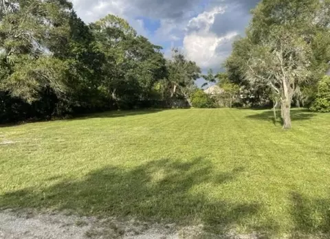 147 Th Ave N, Loxahatchee Groves, FL 33470