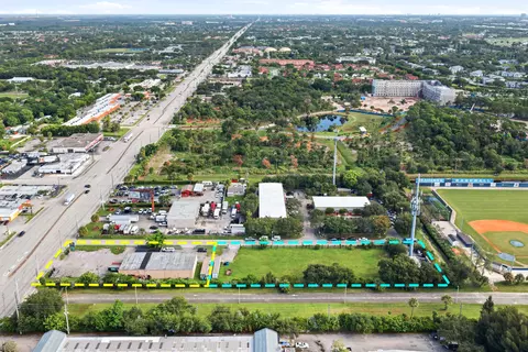 4382 Annette St, West Palm Beach, FL 33409