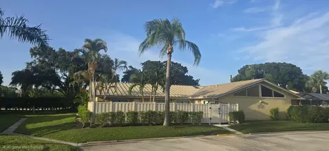 5799 Golden Eagle Cir, Palm Beach Gardens, FL 33418