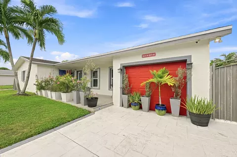 16820 SW 108th Ave, Miami, FL 33157
