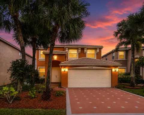 1158 Oakwater Dr, Royal Palm Beach, FL 33411