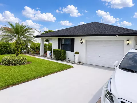 821 Hampton Rd, West Palm Beach, FL 33405