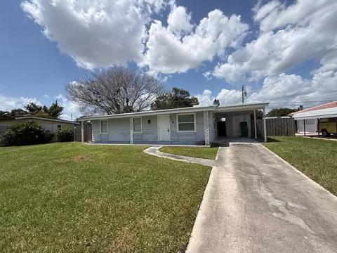 116 SE Camino St, Port Saint Lucie, FL 34952