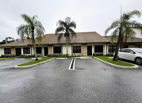 1040 Parkside Green Dr #C, Greenacres, FL 33415