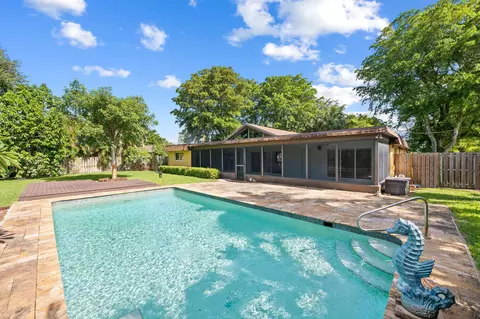 5920 SW 16th St, Plantation, FL 33317