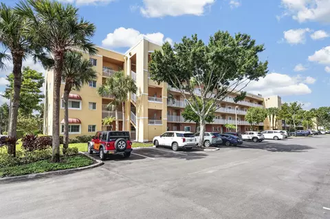 4721 Lucerne Lakes Blvd E #711, Lake Worth, FL 33467