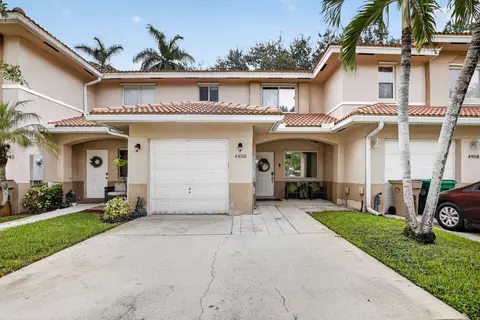 4950 Palm Garden Ln, Davie, FL 33314