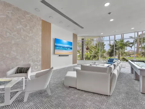 2670 E Sunrise Blvd #805, Fort Lauderdale, FL 33304