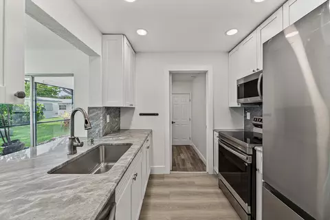 1190 NW 90th Ave, Plantation, FL 33322
