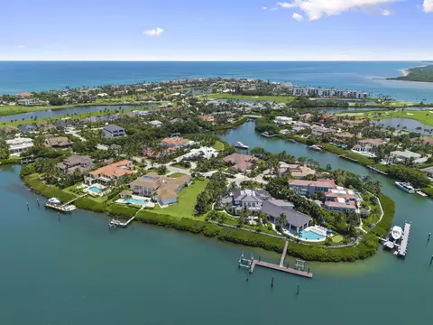 View/Area - 6854 SE Isle Way, Stuart, FL 34996 photo 8 of 17