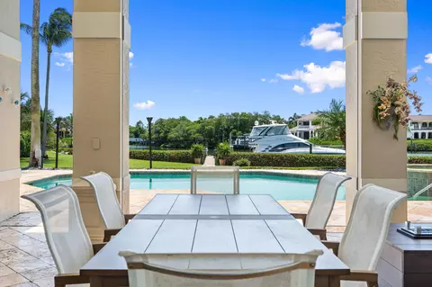 Exterior - 6854 SE Isle Way, Stuart, FL 34996 photo 6 of 7