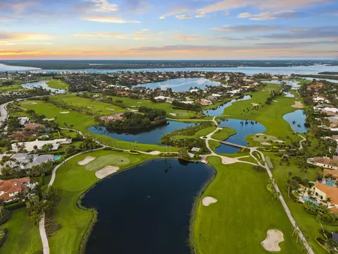 View/Area - 6854 SE Isle Way, Stuart, FL 34996 photo 13 of 17