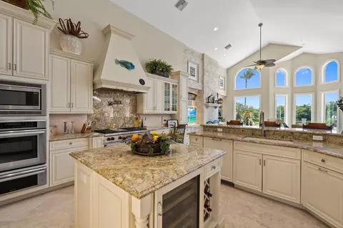 Kitchen - 6854 SE Isle Way, Stuart, FL 34996 photo 2 of 4