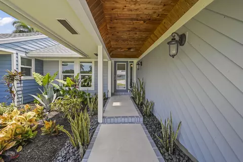 Entry Way - 1102 Kriss Ln, Jupiter, FL 33458 photo 1 of 2