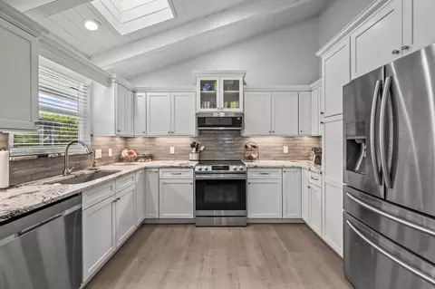 Kitchen - 1102 Kriss Ln, Jupiter, FL 33458 photo 3 of 4