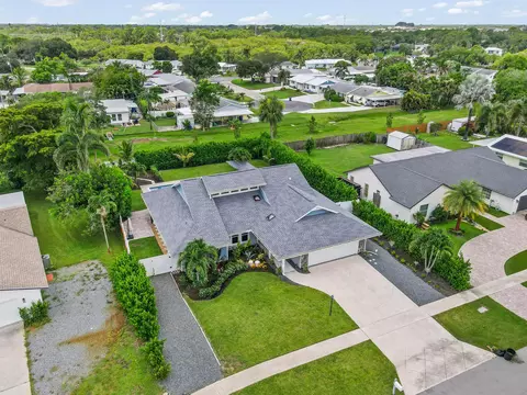 View/Area - 1102 Kriss Ln, Jupiter, FL 33458 photo 4 of 10