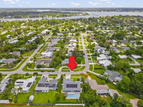 View/Area - 1102 Kriss Ln, Jupiter, FL 33458 photo 8 of 10