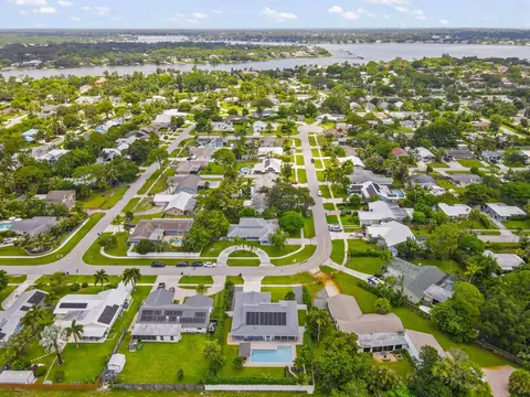View/Area - 1102 Kriss Ln, Jupiter, FL 33458 photo 9 of 10