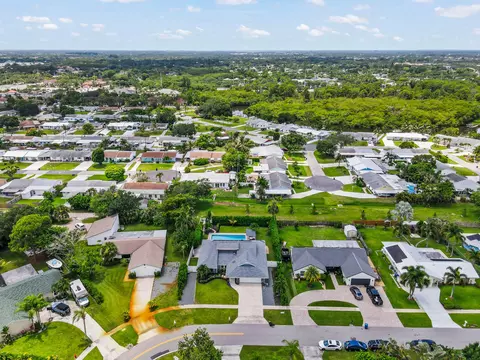 View/Area - 1102 Kriss Ln, Jupiter, FL 33458 photo 5 of 10