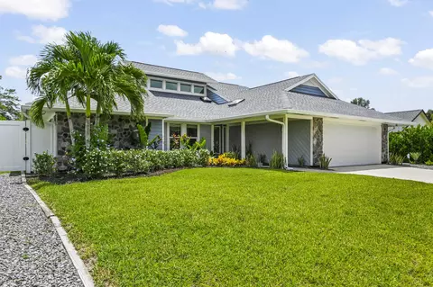 Exterior - 1102 Kriss Ln, Jupiter, FL 33458 photo 2 of 8