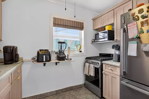 Kitchen - 3404 Spring St, Pompano Beach, FL 33062 photo 2 of 2