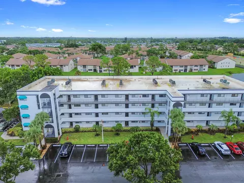 4725 Lucerne Lakes Blvd E #202, Lake Worth, FL 33467
