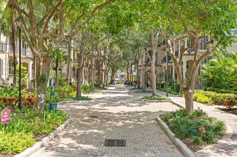 2617 NE 14th Ave #109, Wilton Manors, FL 33334