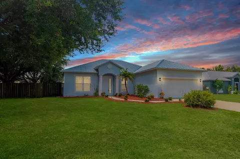2742 SW Slade Pl, Port Saint Lucie, FL 34953