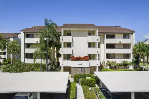 1117 Marine Way E #K3L BOAT 45, North Palm Beach, FL 33408